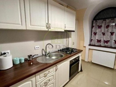 Apartament 3 camere, 2 băi, 72 mp, de închiriat, Centrul Istoric Sibiu