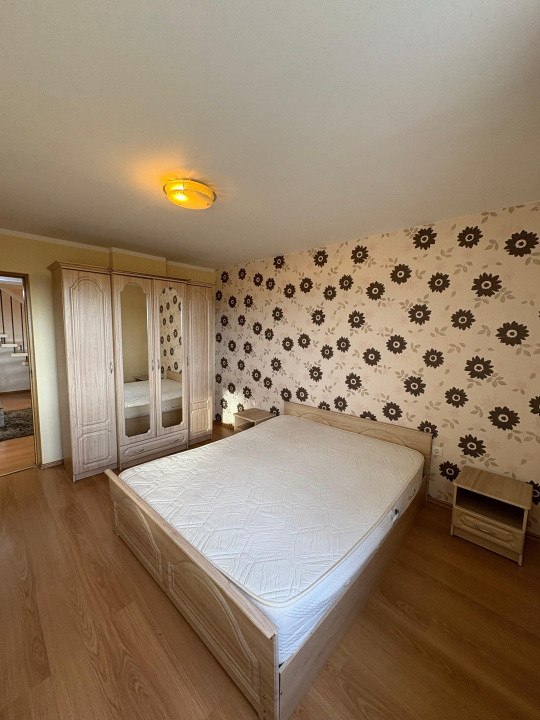 Apartament de inchiriat | 4 camere -100 mp | zona Strand