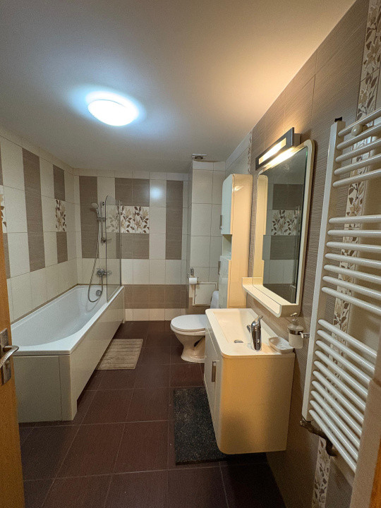 Apartament de inchiriat | 4 camere -100 mp | zona Strand