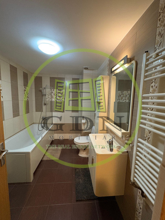 Apartament de inchiriat | 4 camere -100 mp | zona Strand 