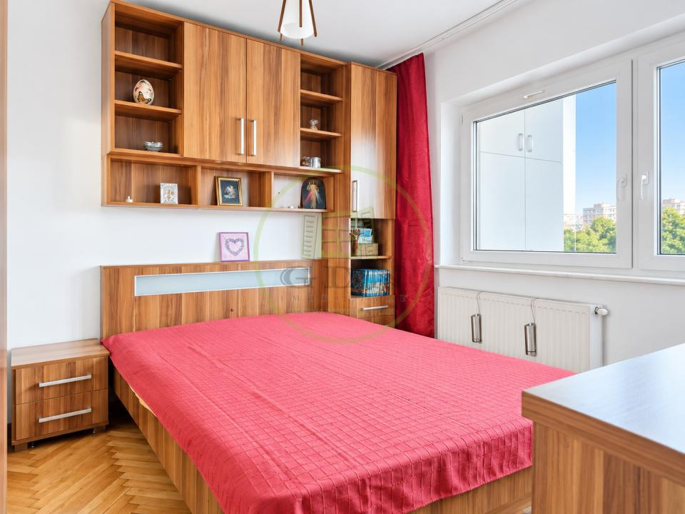 Închiriere apartament 3 camere Astra Brașov + parcare