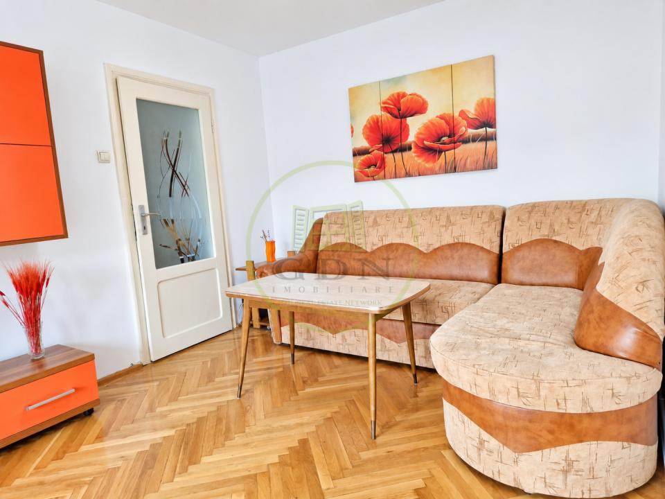Închiriere apartament 3 camere Astra Brașov + parcare