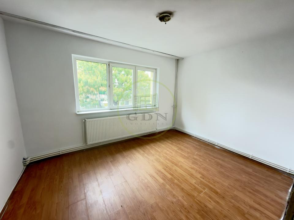 Apartament 2 camere, 54.2 mp, cartier Craiovita Noua, zona Niela