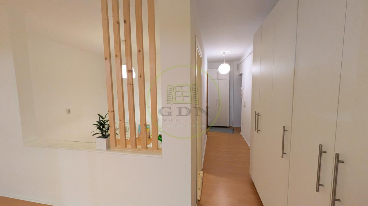 Sibiu, Zona Belvedere, 45,63 mp, apartament cu nișă de dormit, si o mică grădină