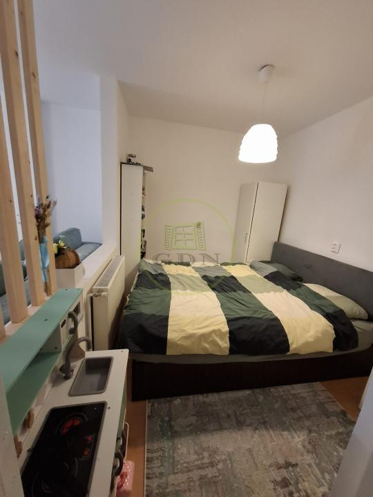 Sibiu, Zona Belvedere, 45,63 mp, apartament cu nișă de dormit, si o mică grădină