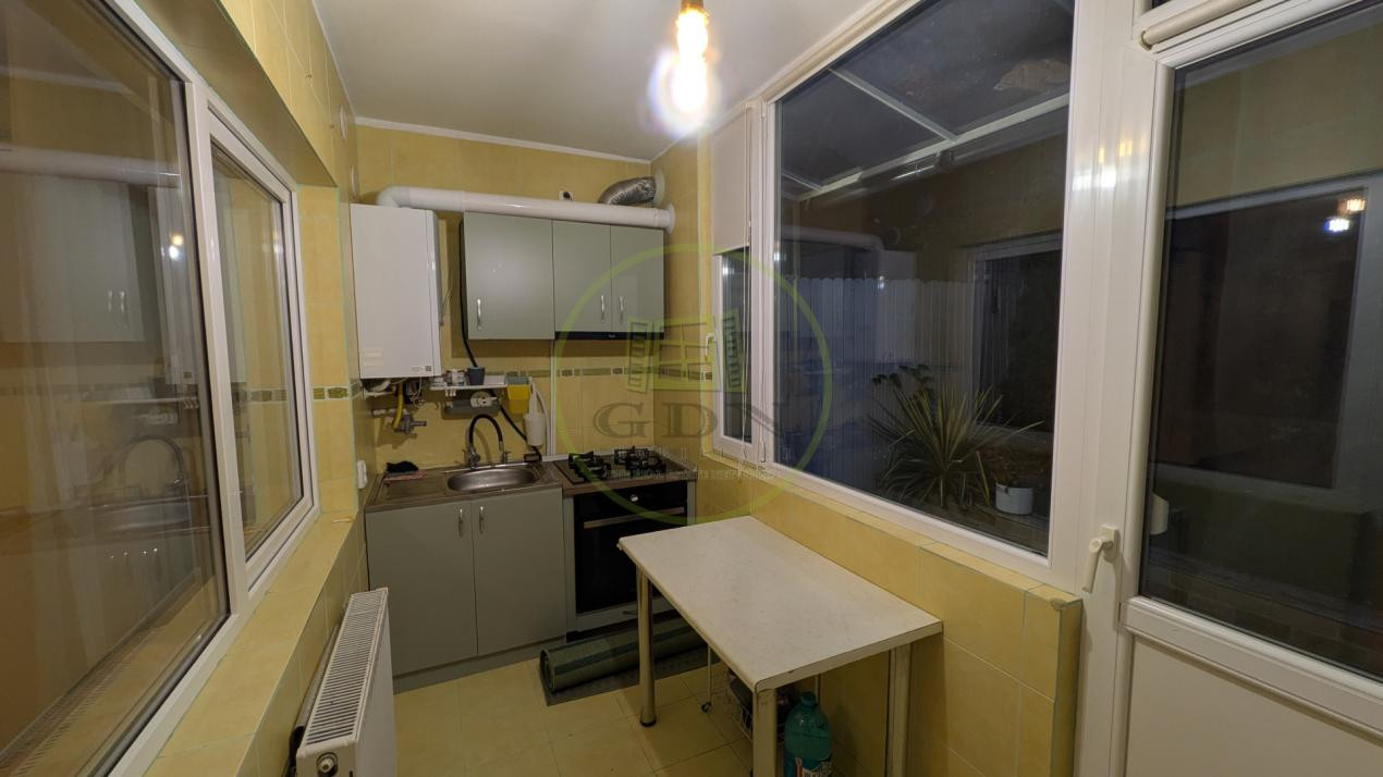 Sibiu, Zona Belvedere, 45,63 mp, apartament cu nișă de dormit, si o mică grădină
