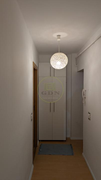 Sibiu, Zona Belvedere, 45,63 mp, apartament cu nișă de dormit, si o mică grădină