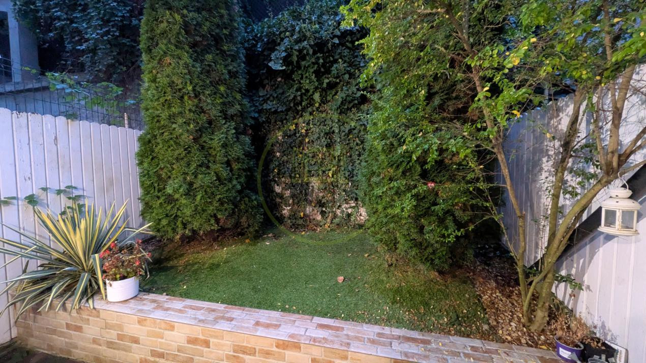 Sibiu, Zona Belvedere, 45,63 mp, apartament cu nișă de dormit, si o mică grădină
