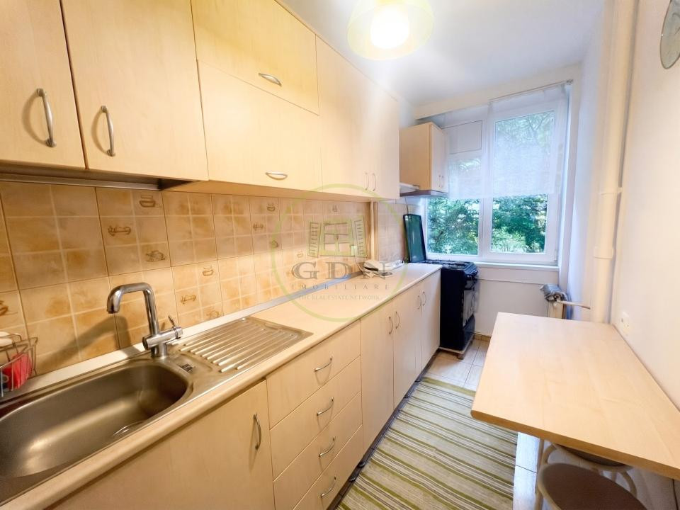 Apartament cu 3 camere| Mobilat și utilat complet | Drumul Taberei | 590 €/lună