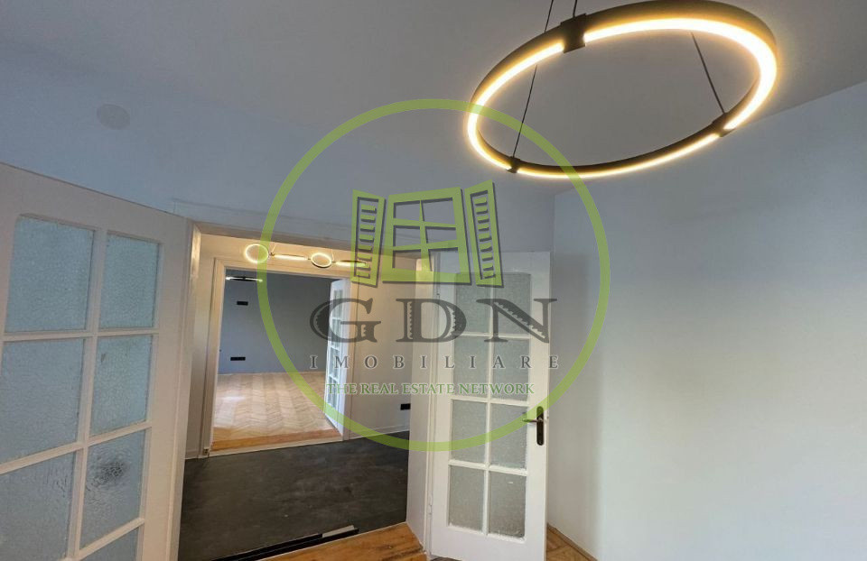 Inchiriez Spatiu Birouri, 100 mp utili