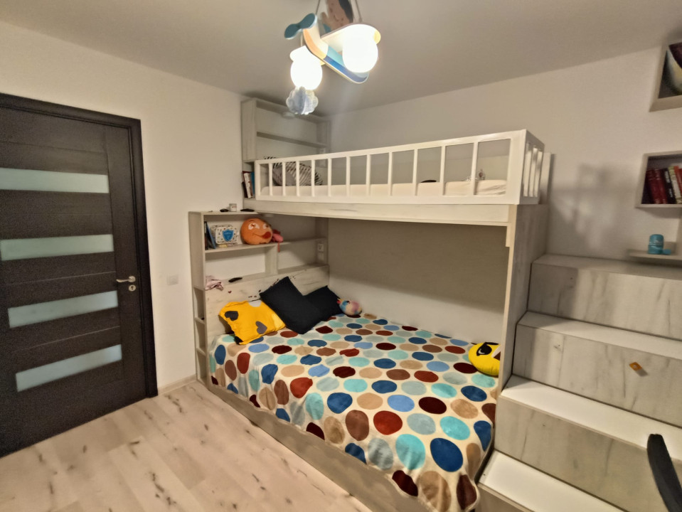 Apartament 3 camere, decomandat, 71.78mp, cartier Craiovita, zona Fortuna