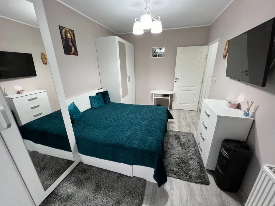 Apartament de vânzare 2 camere, 48 mp utili mansarda - zona Terezian 