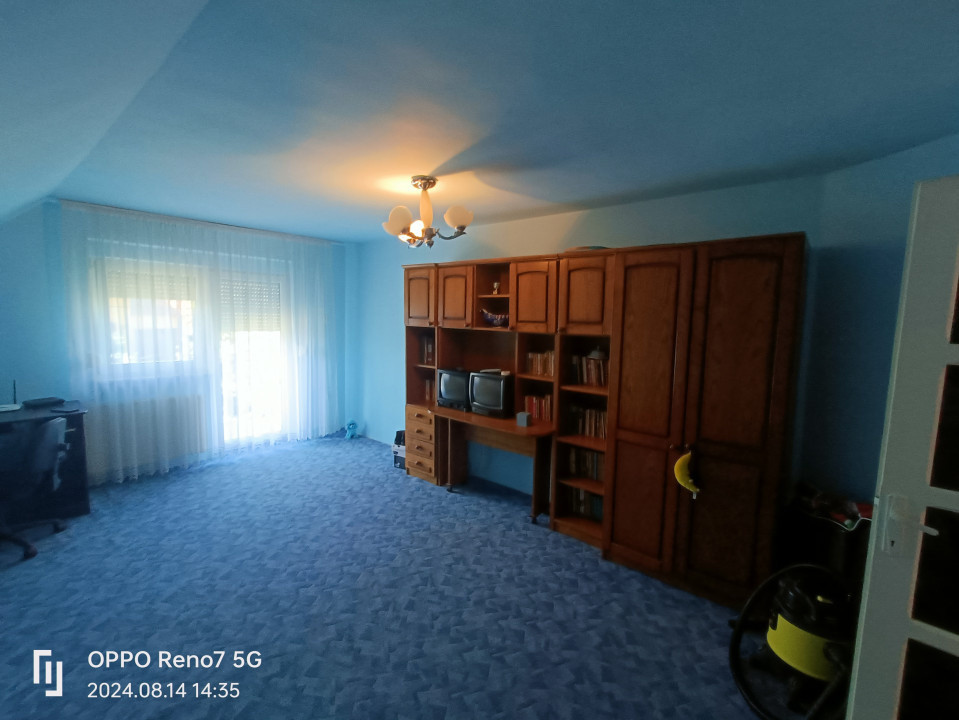 Casă cu etaj de vânzare în Reghin