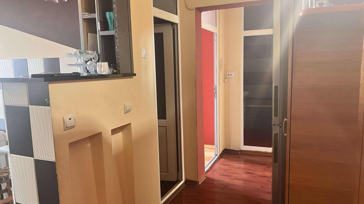 Apartament 2 camere Decomandat Zona Craiter