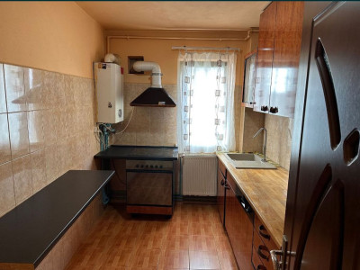 Inchiriez Apartament, 2 camere, semidecomandat, 35,mp utili,Zona Supeco