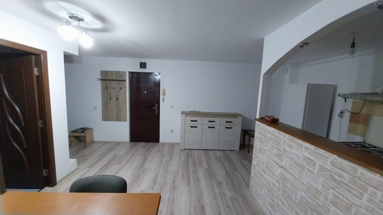 Apartament in inchiriere, zona Vasile Aaron, 58mp utili