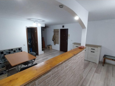 Apartament in inchiriere, zona Vasile Aaron, 58mp utili