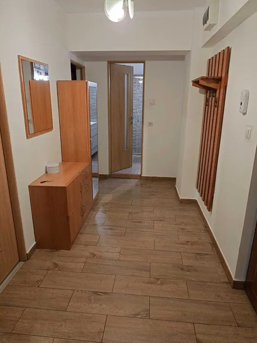 De inchiriat apartament, zona Mihai Viteazul, 67mp utili