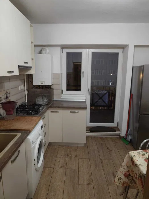 De inchiriat apartament, zona Mihai Viteazul, 67mp utili