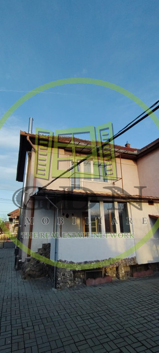 Casa de vanzare, zona Trei Stejari