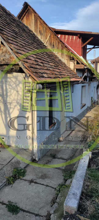 Casa de vanzare, zona Trei Stejari