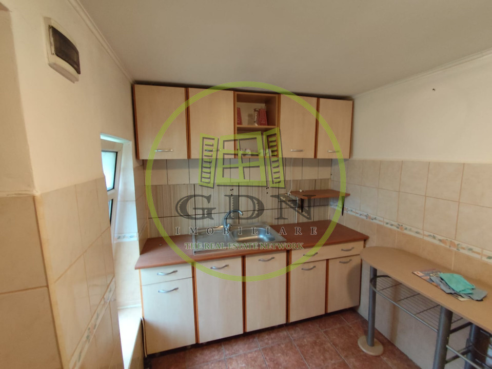 Casa de vanzare, zona Trei Stejari