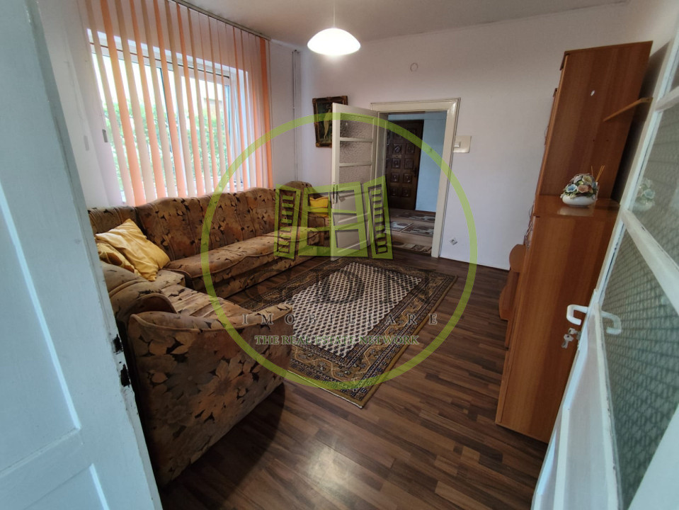 Casa de vanzare, zona Trei Stejari