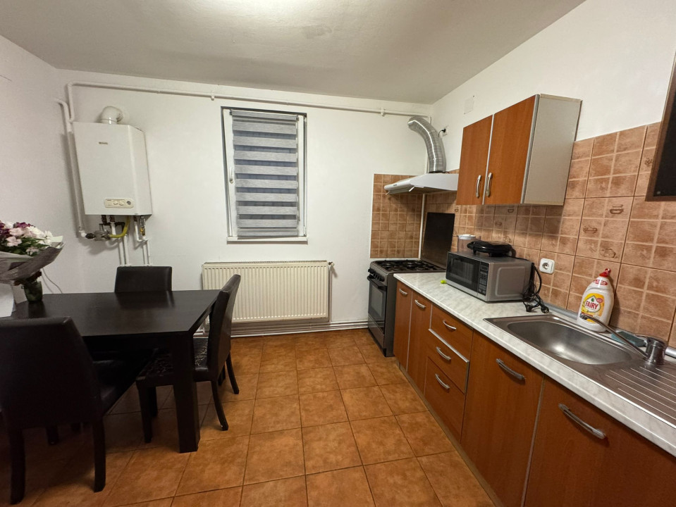 Apartament 2 camere, semidecomandat, 52,37mp, Cartier Rovine, Zona Pizza Ibiza