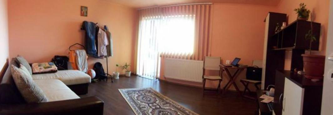 Apartament de Vânzare 4 camere, Zona Valea Aurie