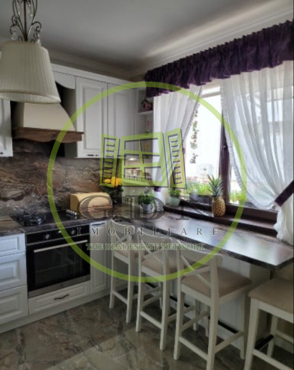 Casa duplex 4 camere- 148 mp, intrarea în Cisnădie