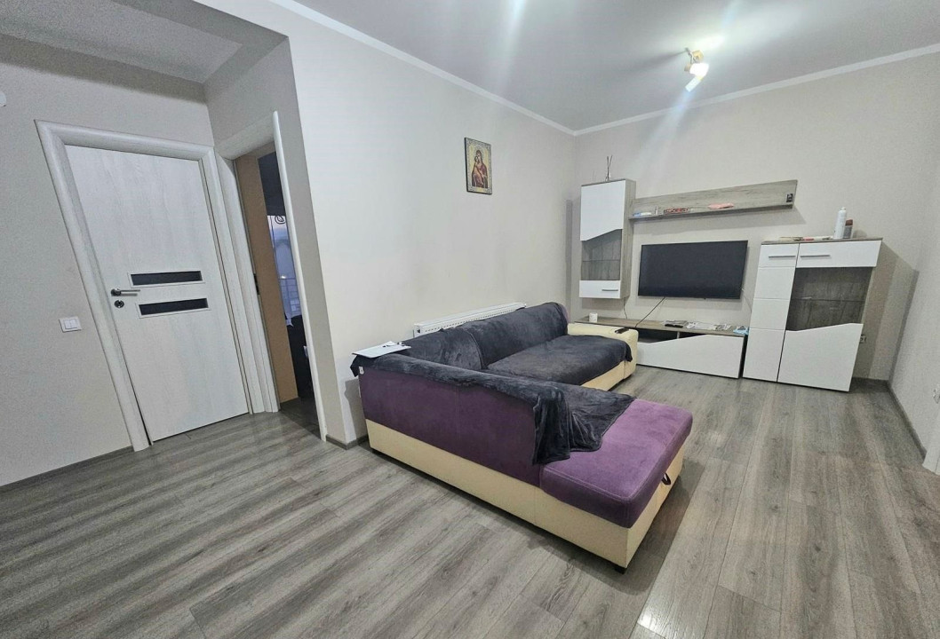 Apartament de vânzare 2 camere, 44 mp  Zona Calea Cisnădiei