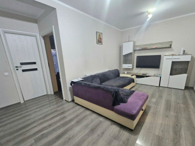 Apartament de vânzare 2 camere, 44 mp  Zona Calea Cisnădiei