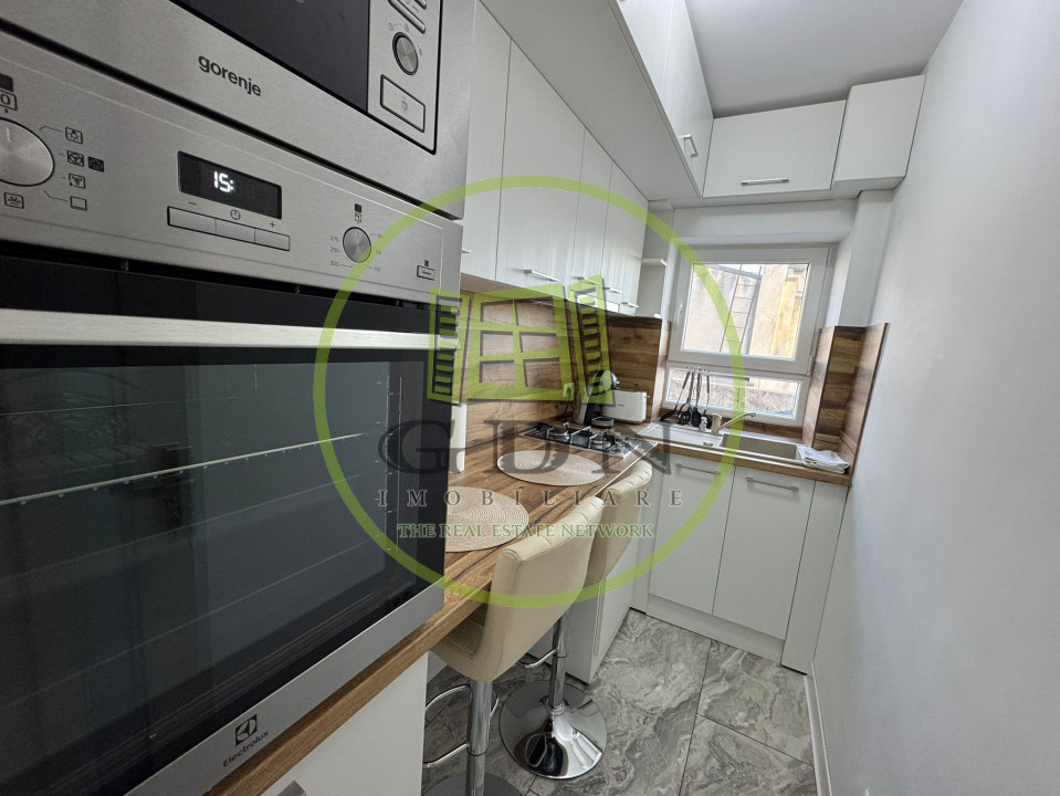 Garsoniera Decomandata, 37,5 MP, Centru, Zona Ramada