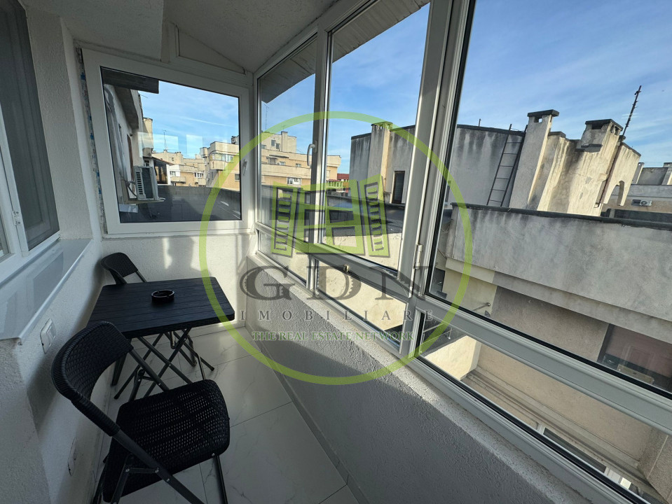 Garsoniera Decomandata, 37,5 MP, Centru, Zona Ramada