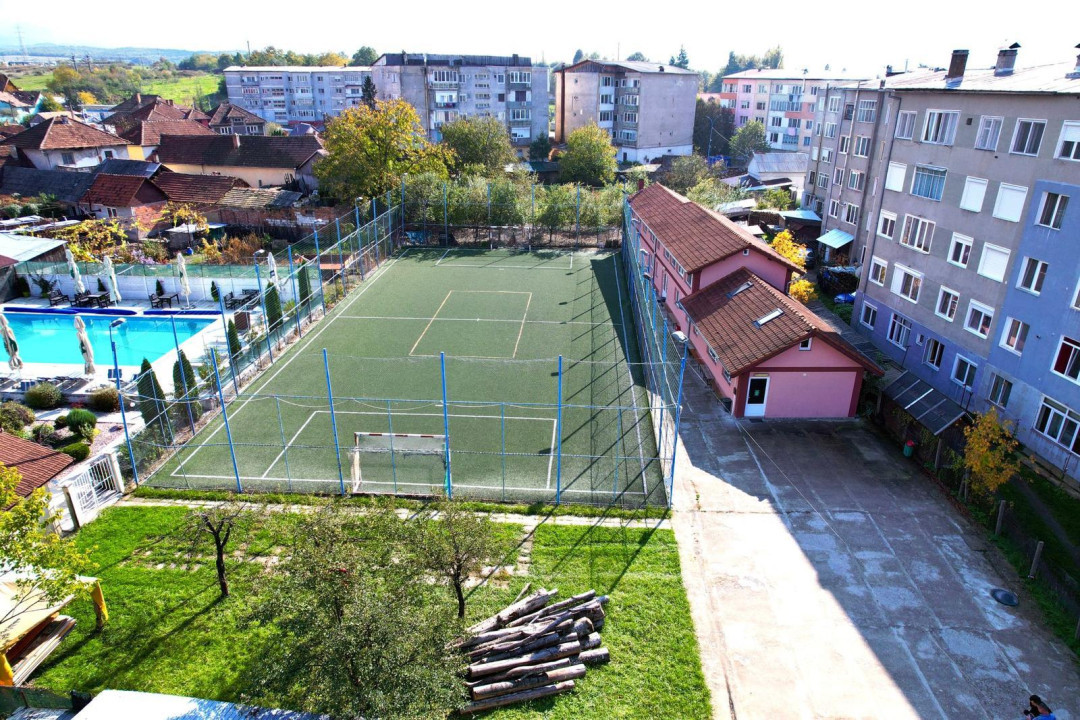 Baza sportivă, zona centrală Ștei, suprafață utilă totală 1.646 mp, Bihor