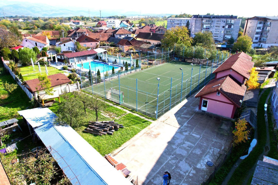 Baza sportivă, zona centrală Ștei, suprafață utilă totală 1.646 mp, Bihor