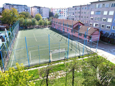 Baza sportivă, zona centrală Ștei, suprafață utilă totală 1.646 mp, Bihor