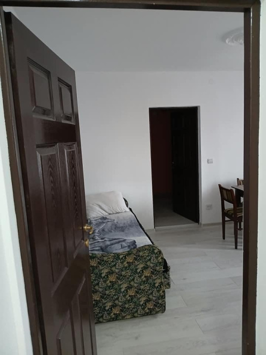 Apartament 2 camere, 38 mp utili, 4 mp balcon, renovat, în Hipodrom 3