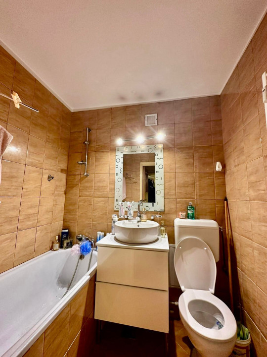 Apartament spatios 3 camere  Piata Resita!