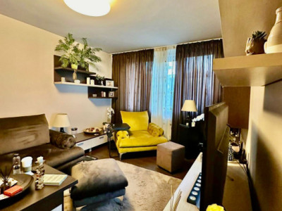 Apartament spatios 3 camere  Piata Resita!