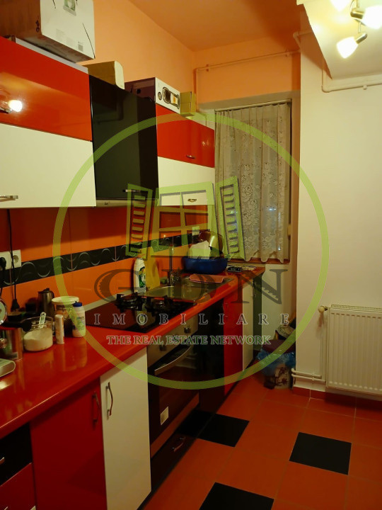 Apartament de vânzare - 2 camere decomandat | 61 mp | Mihai Viteazu 