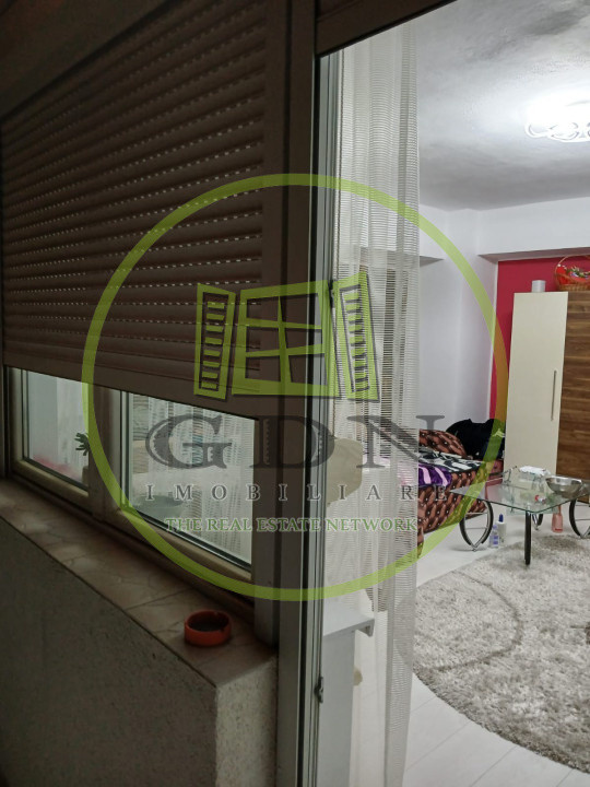 Apartament de vânzare - 2 camere decomandat | 61 mp | Mihai Viteazu 