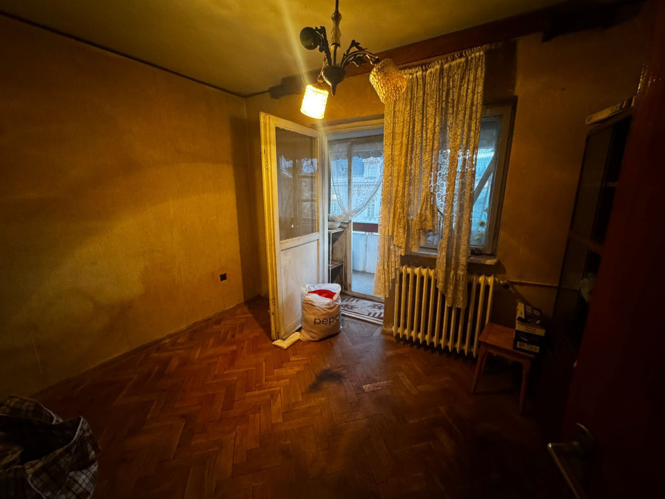 Apartament 3 camere, decomandat, 75,7mp, Centru, zona Muzeul de Arta