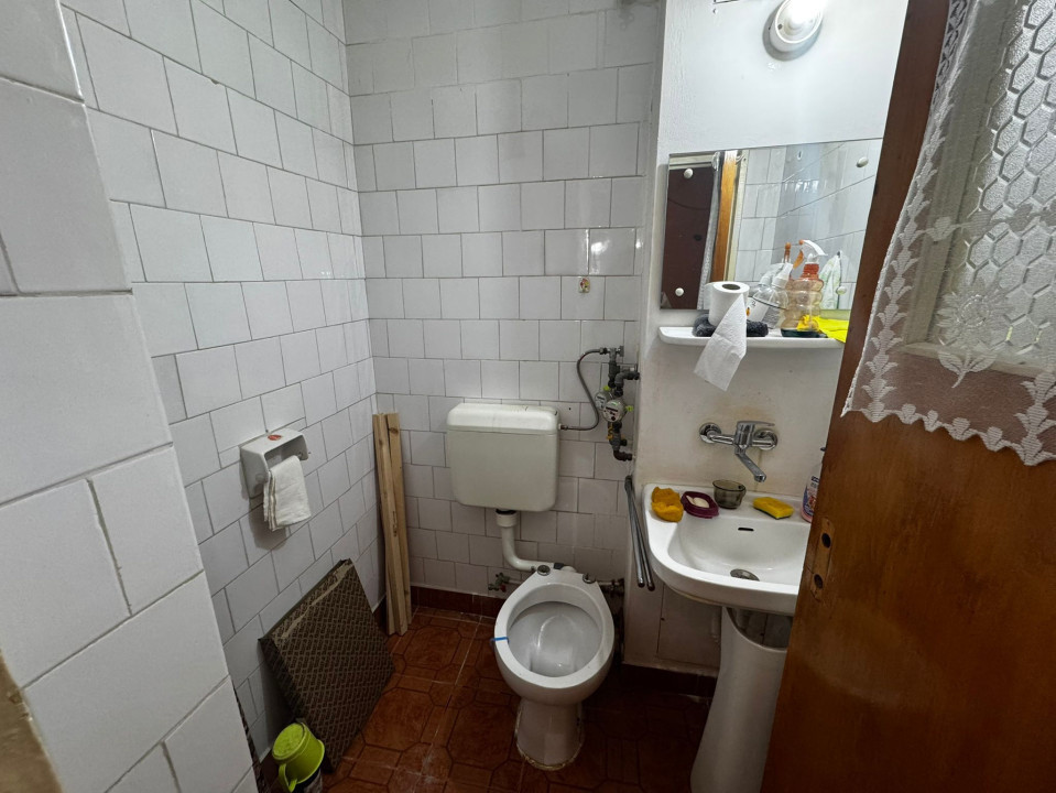 Apartament 3 camere, decomandat, 75,7mp, Centru, zona Muzeul de Arta