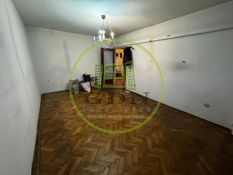 Apartament 3 camere, decomandat, 75,7mp, Centru, zona Muzeul de Arta