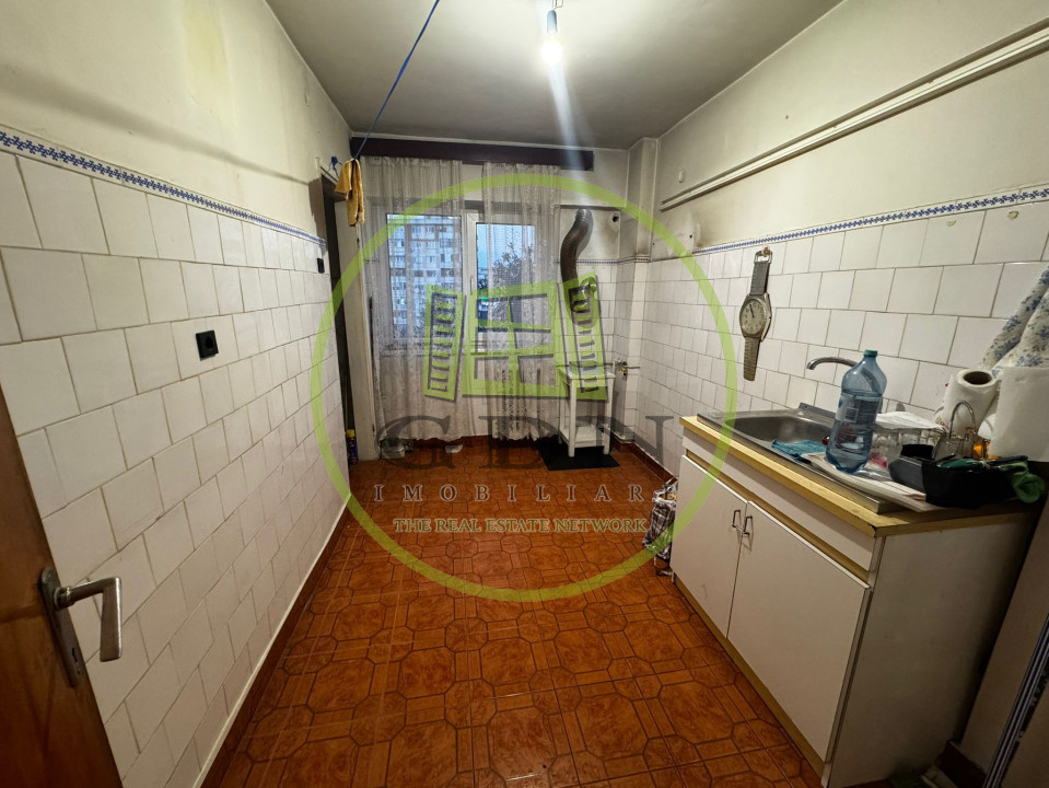 Apartament 3 camere, decomandat, 75,7mp, Centru, zona Muzeul de Arta