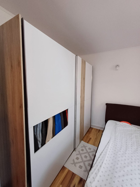 Apartament  7 camere 170 mp, demisol / parter înalt / etaj / mansardă