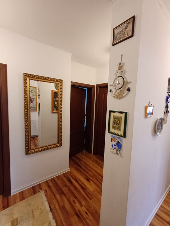 Apartament  7 camere 170 mp, demisol / parter înalt / etaj / mansardă