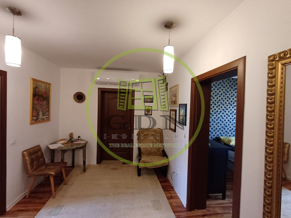 Apartament la casă de vânzare - 7 camere | 170 mp | Strada Lupeni