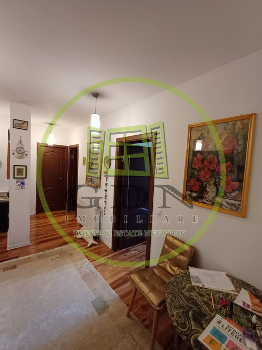 Apartament la casă de vânzare - 7 camere | 170 mp | Strada Lupeni